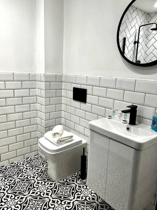 Stunning 1 Bed Apt In West End กลาสโกว์ ภายนอก รูปภาพ